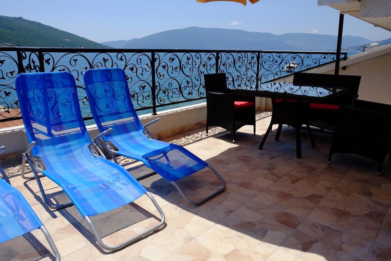 Apartment Sm Herceg Novi Buitenkant foto