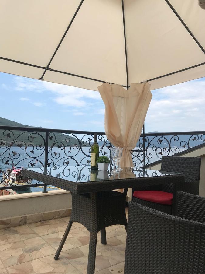 Apartment Sm Herceg Novi Buitenkant foto